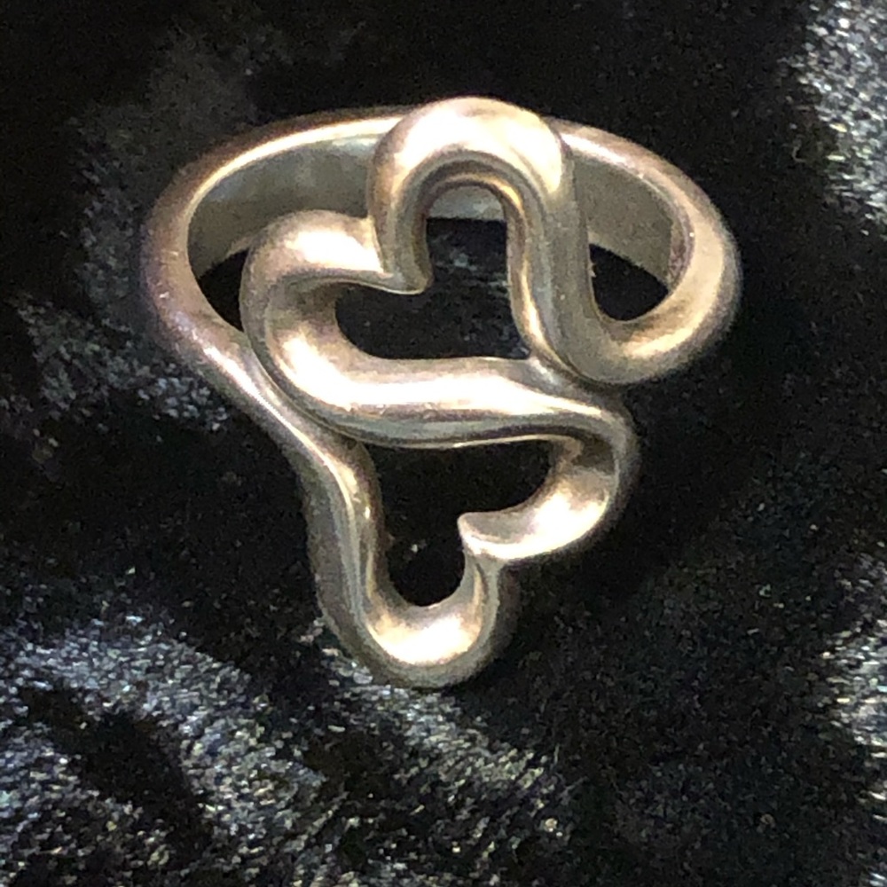 James Avery Heart to Heart ring! 6.5! GUC!